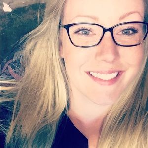 Meet your Posher, Melanie